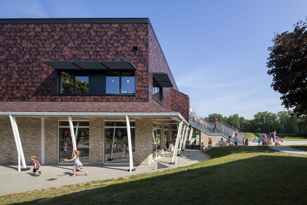 Marlies Rohmer, School, Edegem, Belgium, primary education, veranda, slates, grandstand stairs