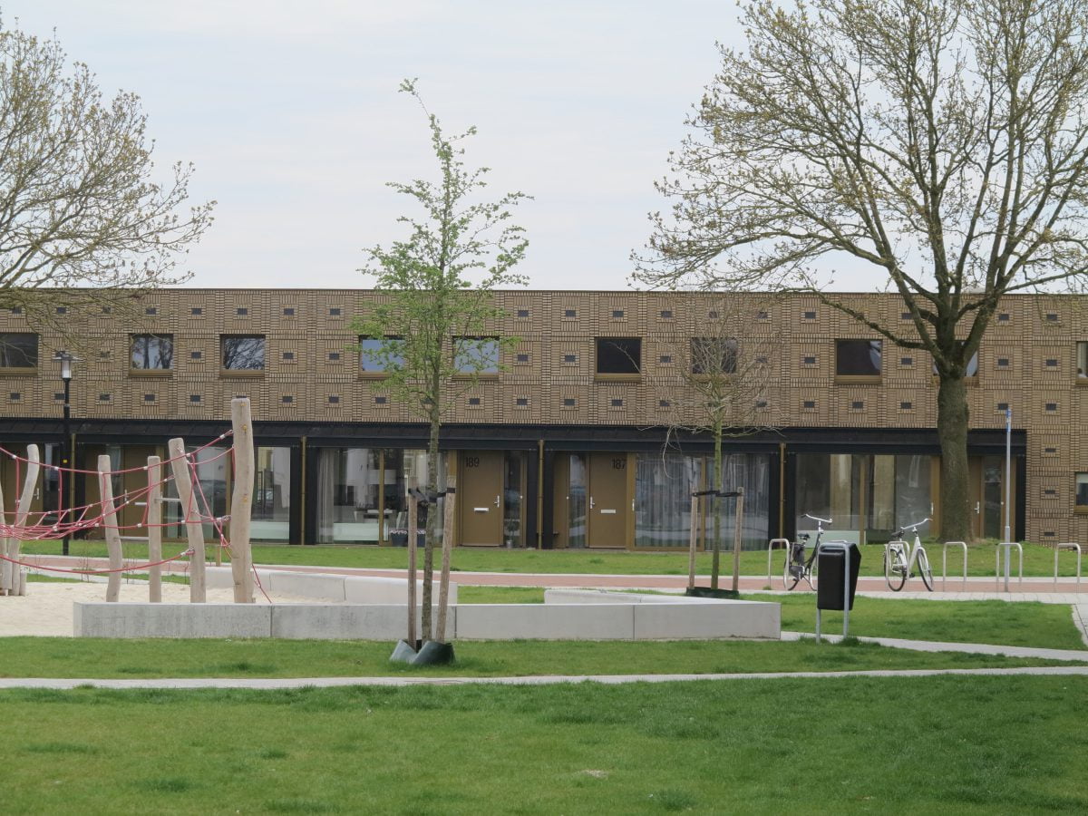 Marlies Rohmer, Berflo Es, Hengelo NL, housing, masonry patterns